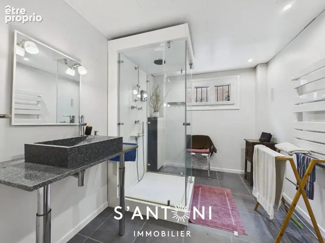 Spacieuse Villa Familiale sur Vaste Terrain - photo 29