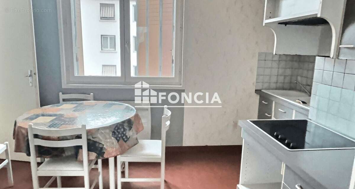 Appartement à SABLONS