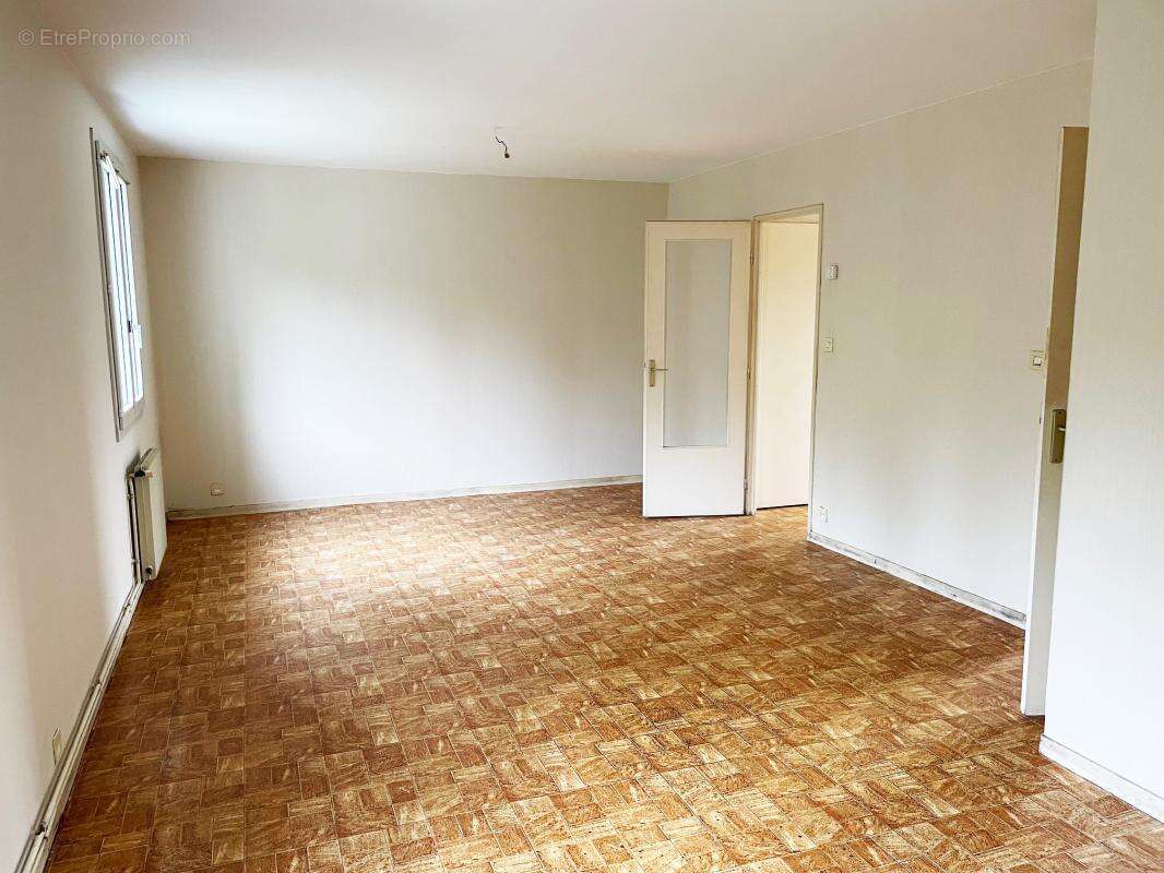 Maison à CHALETTE-SUR-LOING