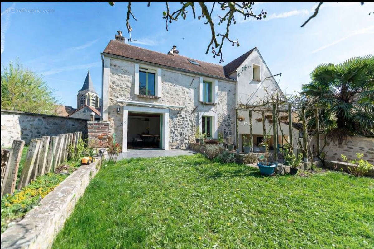 Photo 2 - Maison à LE PLESSIS-BELLEVILLE