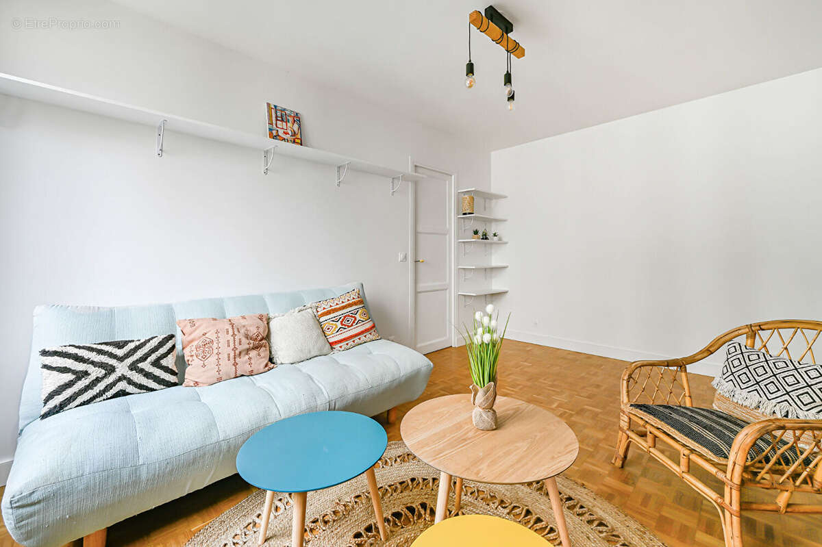 Appartement à PARIS-14E