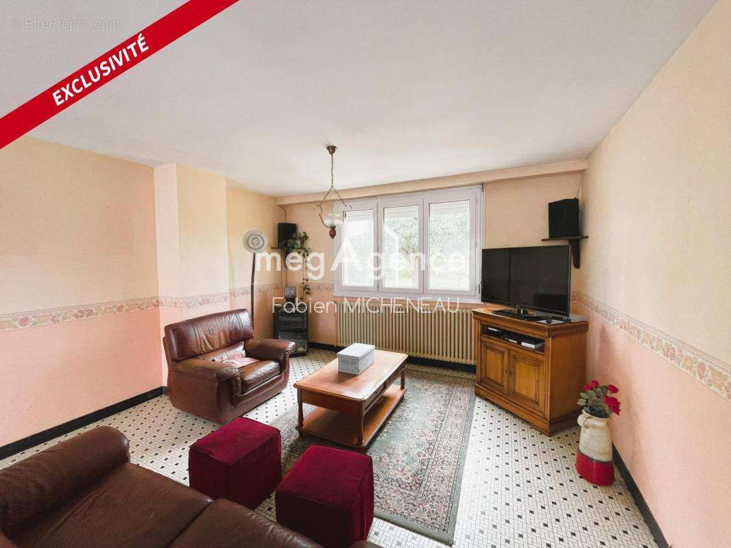 Maison à LE MAY-SUR-EVRE