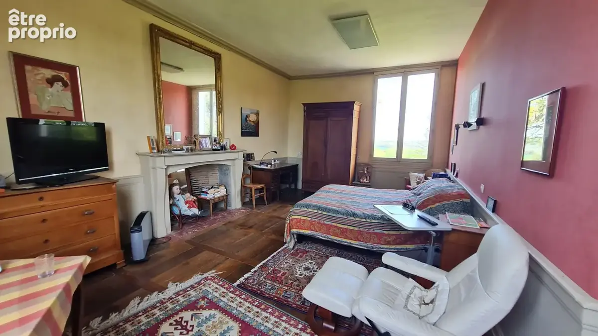 Manoir de Prestige à Vendre à LIFFRE - photo 4