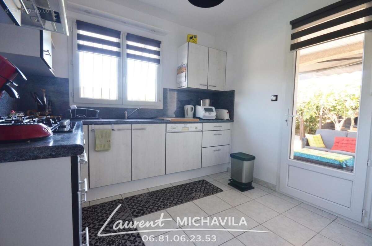 Maison à VILLENEUVE-LES-BEZIERS