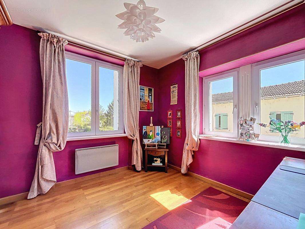 Maison à TOURNON-SUR-RHONE