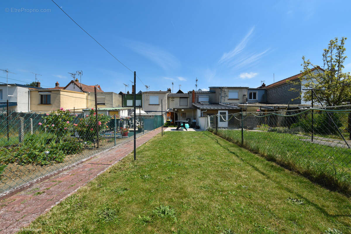 Maison à AILLY-SUR-SOMME