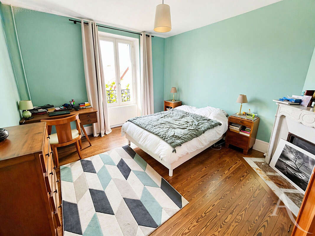 Maison à FOLLAINVILLE-DENNEMONT