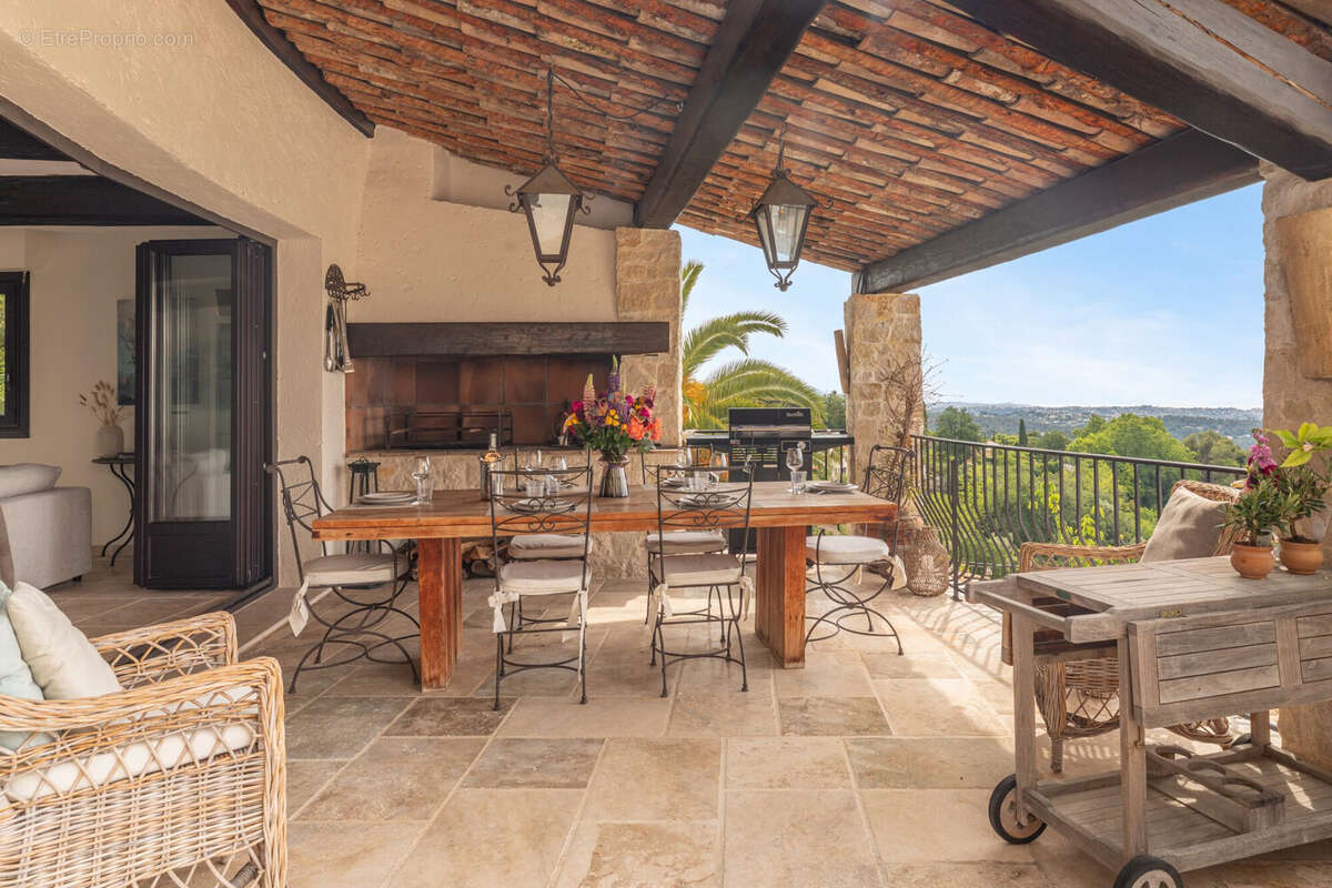 Maison 262 m² à Vence  - photo 3