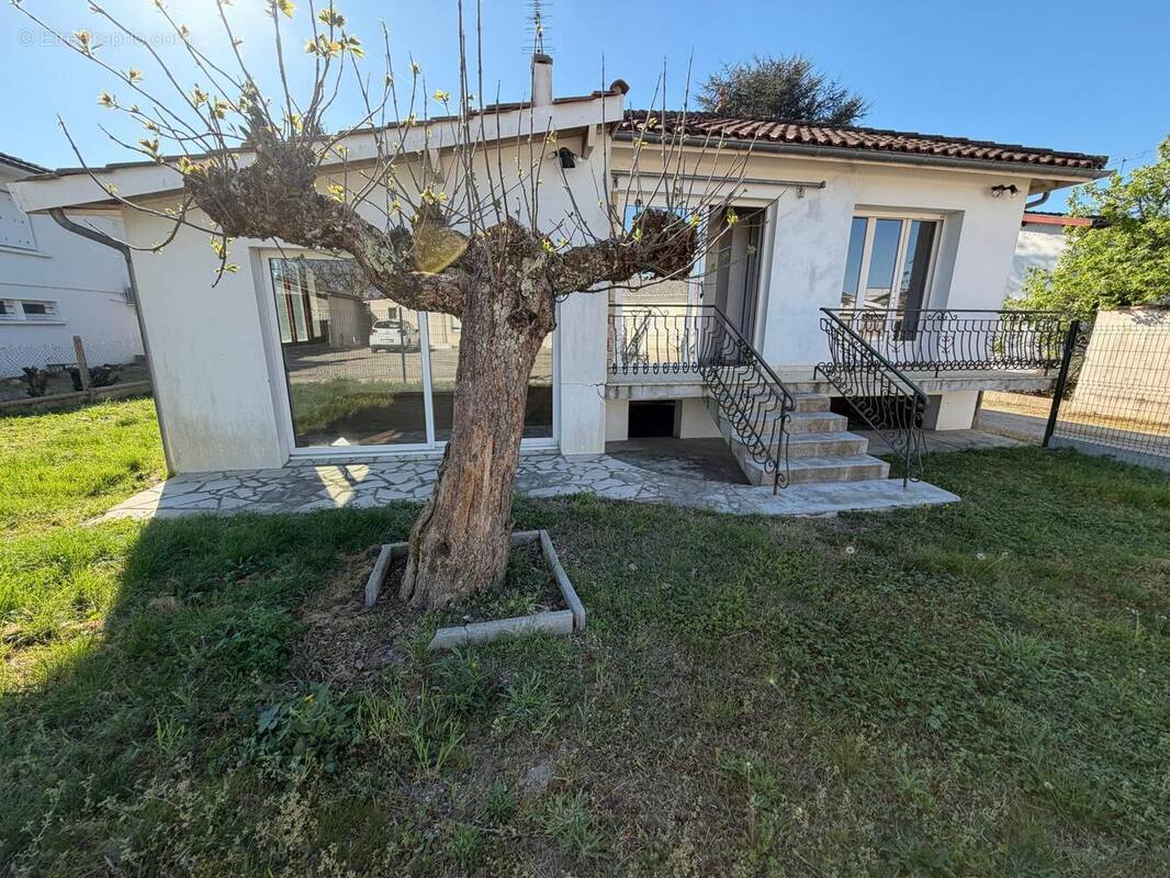 Photo 1 - Maison à BEGUEY