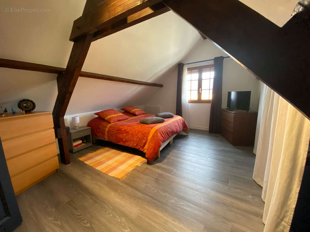 Maison à MEZIERES-EN-VEXIN