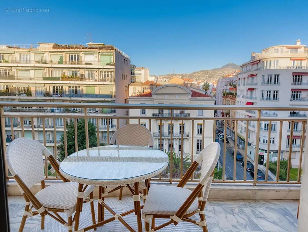 Appartement à NICE