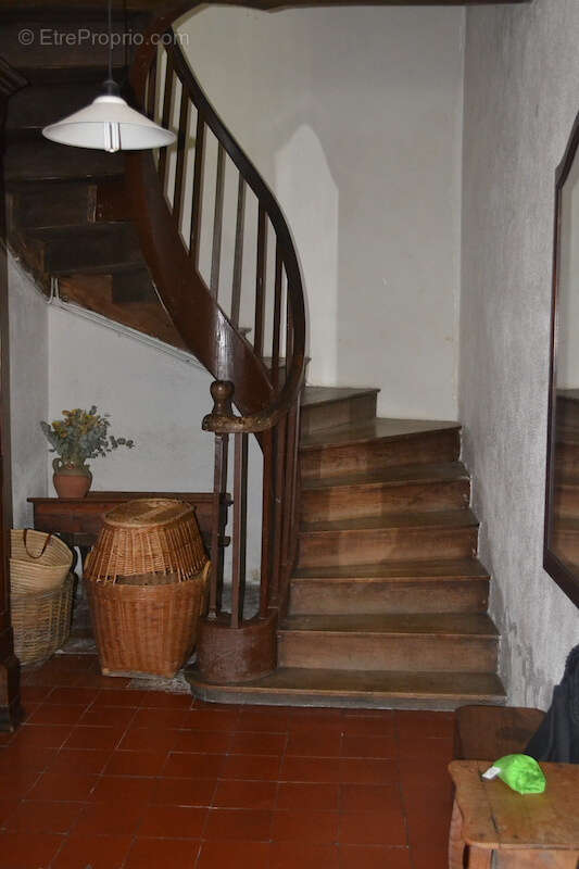 Maison à SALLES-LAVALETTE