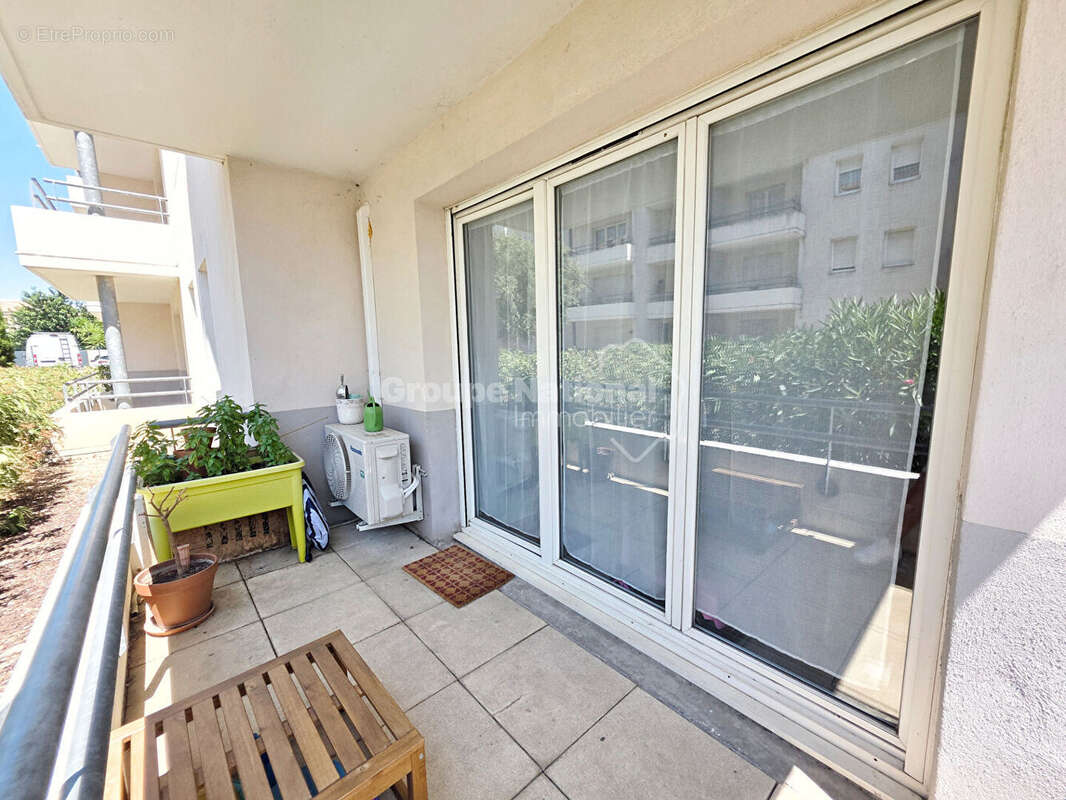 À VENDRE  Superbe T3 de 61 m² avec terrasse et 2 parkings à Miramas (13140) - photo 15