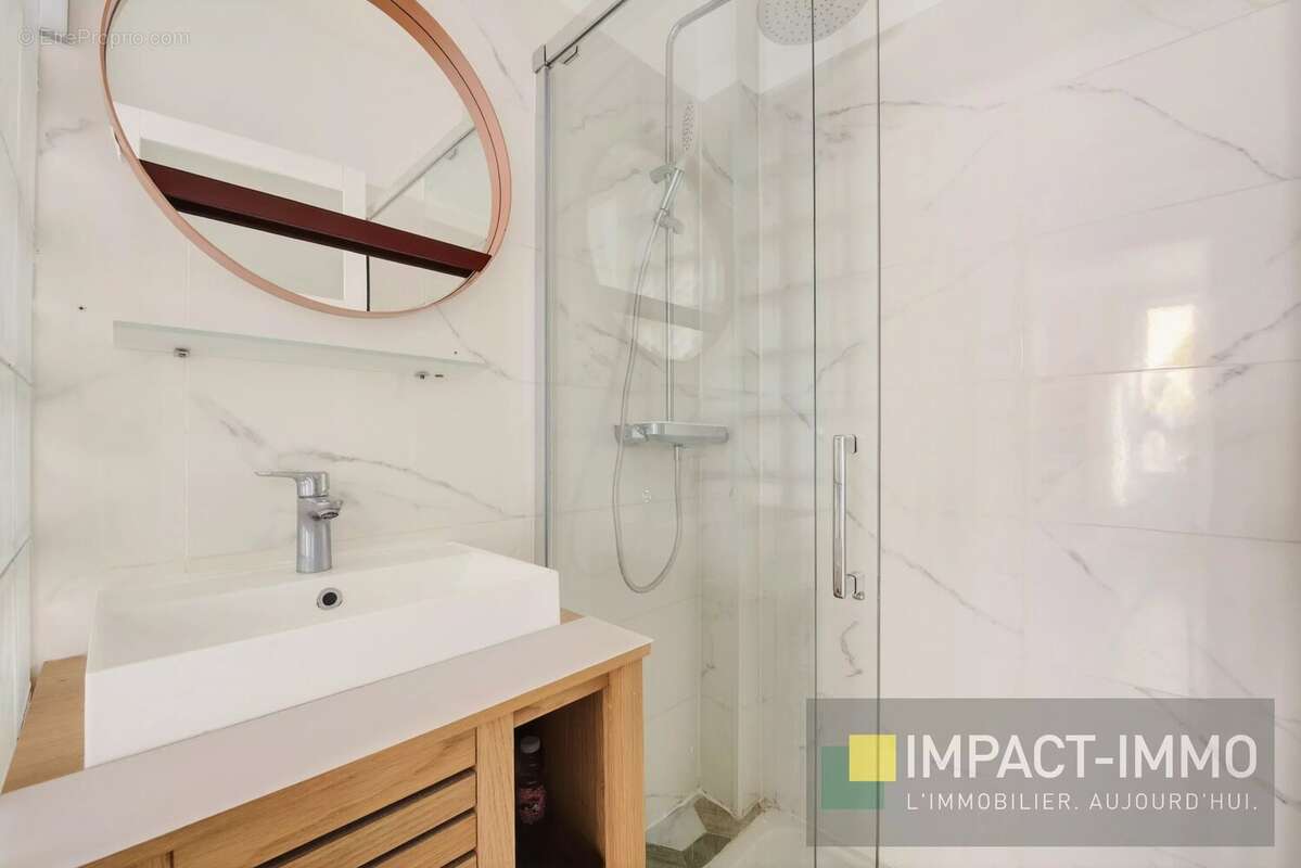 Appartement à SURESNES