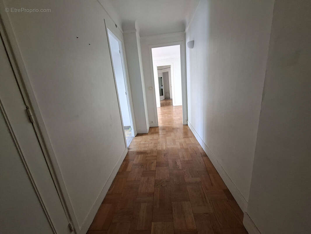 Appartement à ISSY-LES-MOULINEAUX