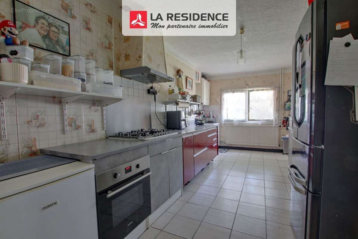 Maison 79 m² à Le Mesnil-Saint-Denis  - photo 3
