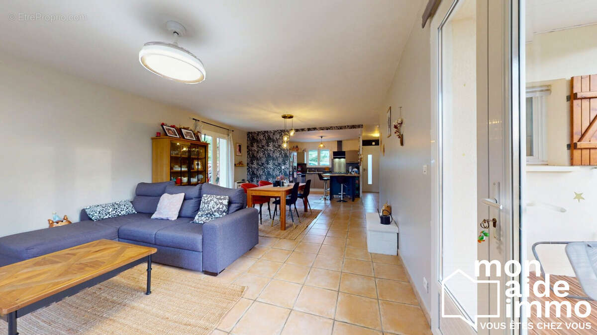 Maison à FARGUES-SAINT-HILAIRE