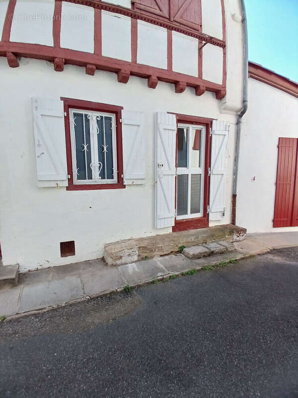 Appartement à CIBOURE