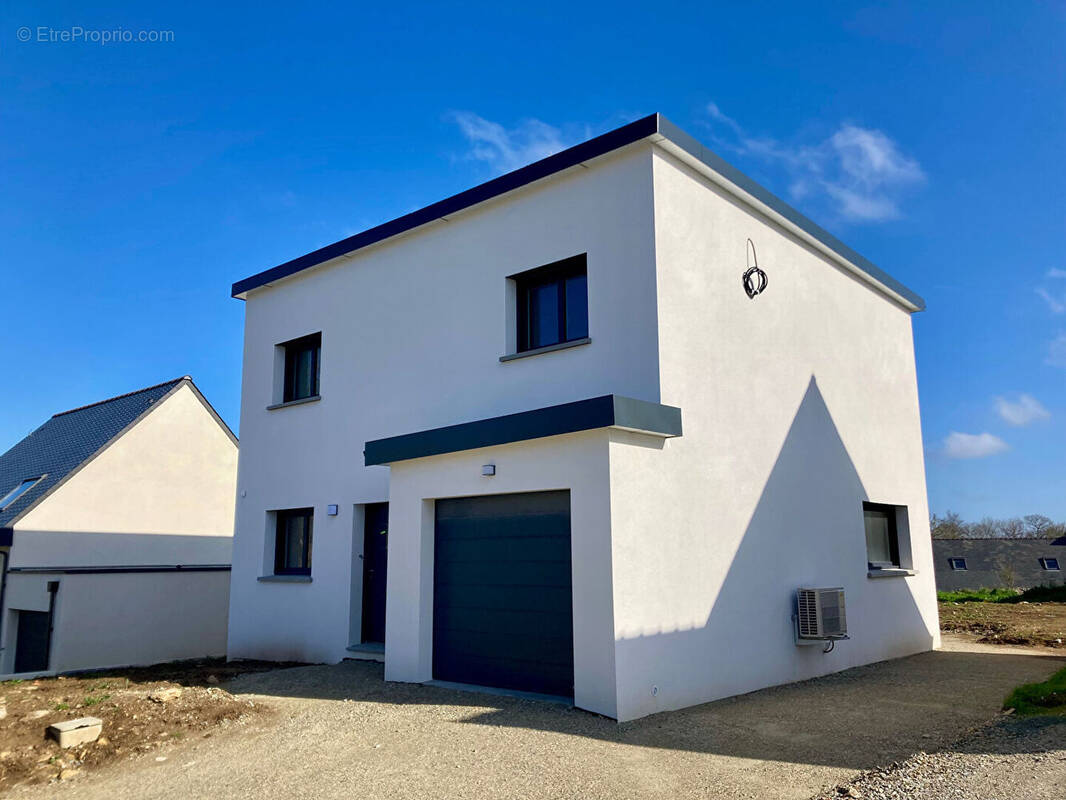 Maison à PLONEOUR-LANVERN