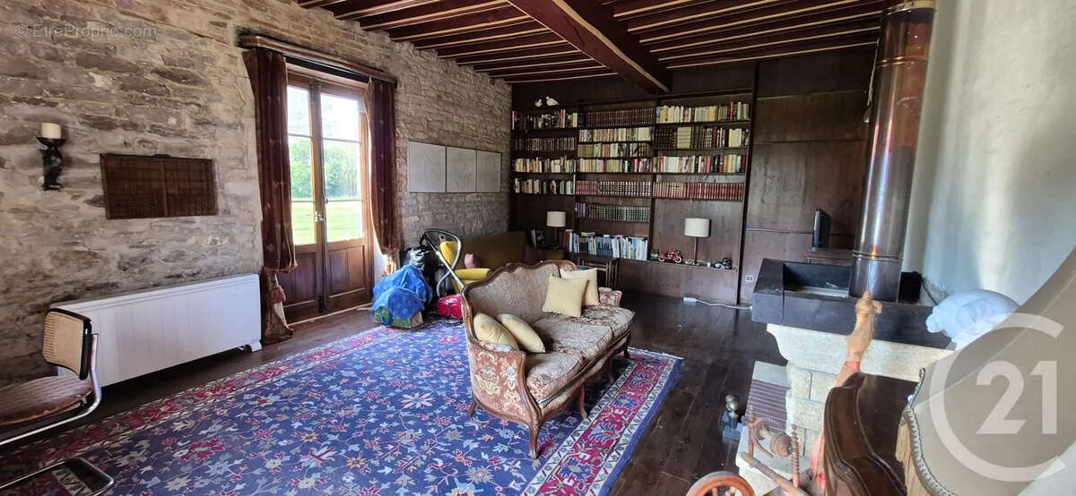Maison 218 m² à Saint-Usuge  - photo 6