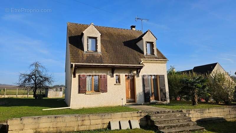 Maison à LONGUEVILLE