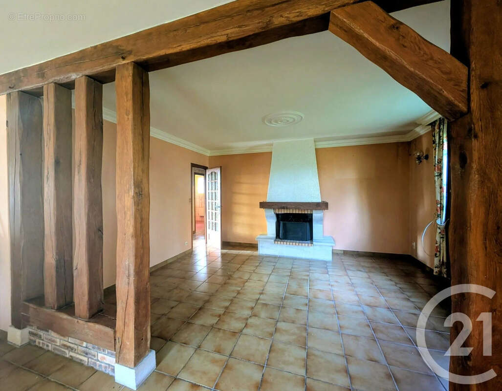 Maison à LA CHAUSSEE-SUR-MARNE