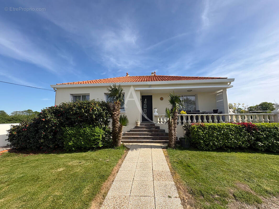 Maison à SAINTE-FOY