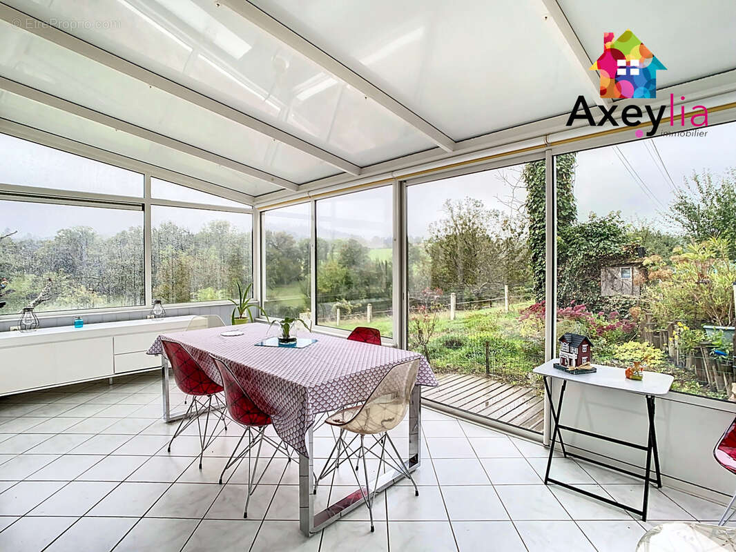 A vendre- secteur saint-bonnet-des-quarts- maison avec grange et dépendances sur terrain de 2110 m2 - photo 3