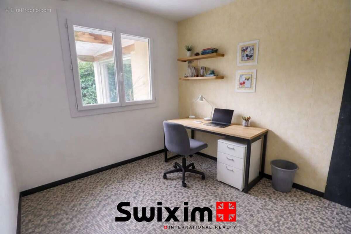 Maison à LE HAILLAN