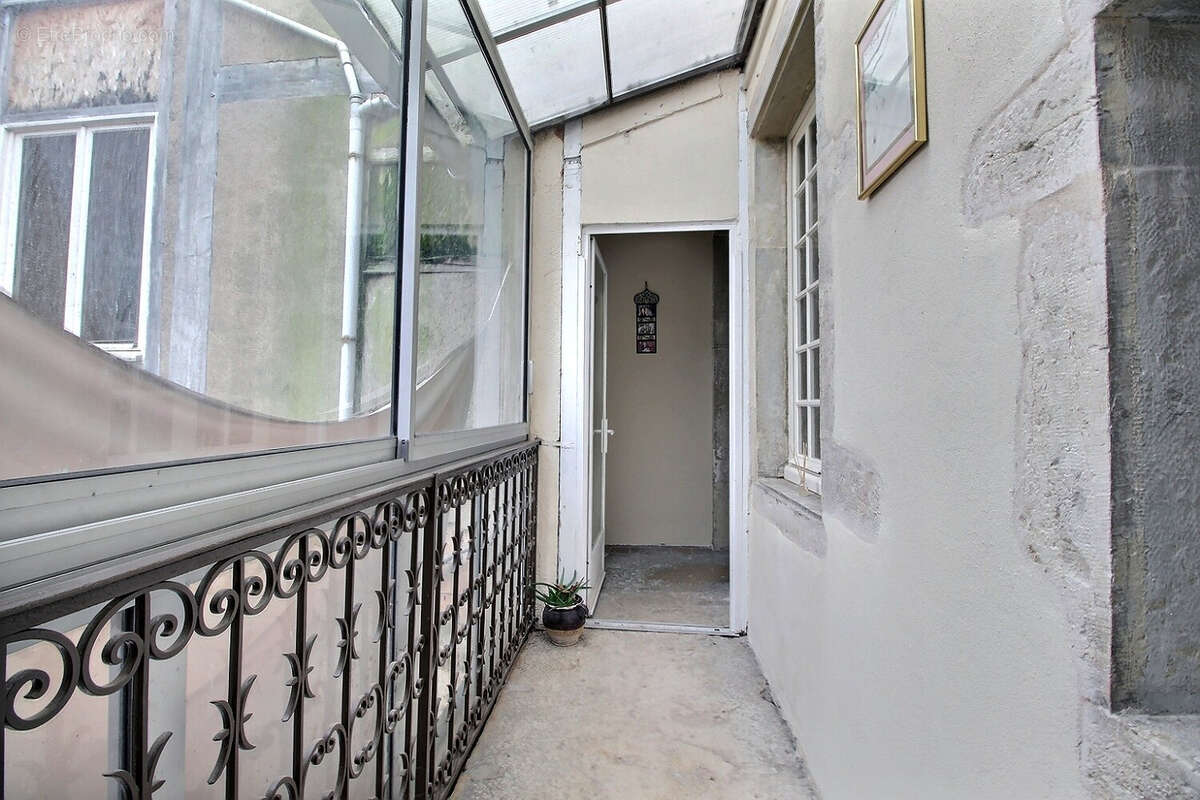 ST GENGOUX LE NATIONAL, Maison 5 pièces 4 chambres - photo 7