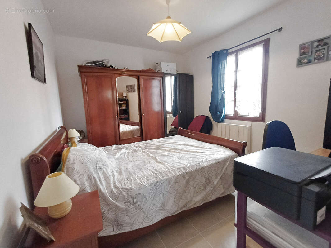 Maison à BAIGNES-SAINTE-RADEGONDE