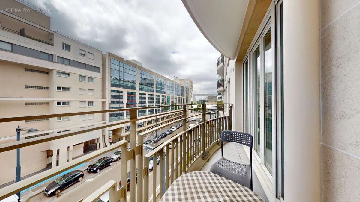 Appartement à MONTIGNY-LE-BRETONNEUX