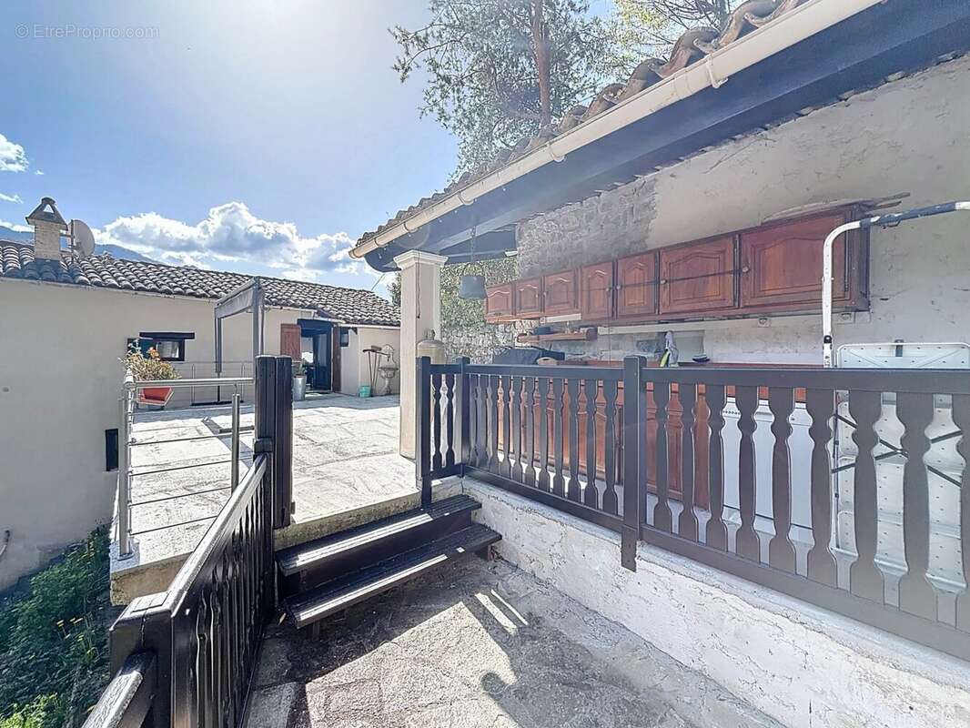 Maison à ROQUEBILLIERE