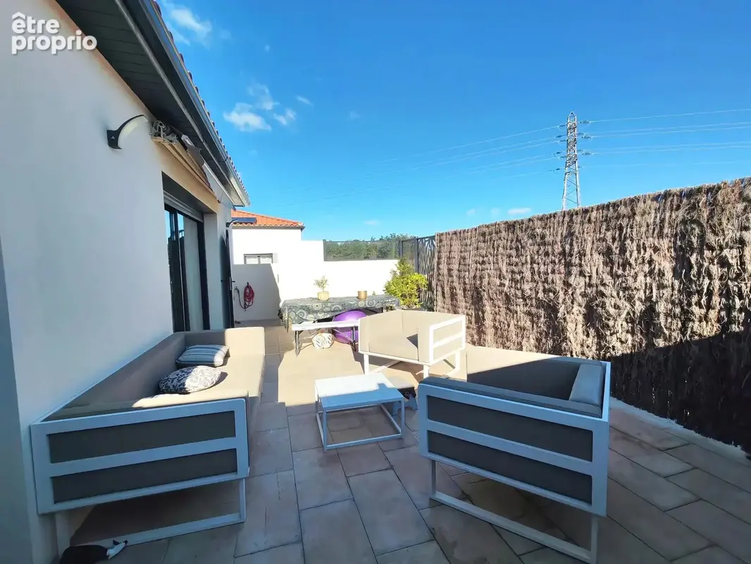 Villa contemporaine 4 pièces, piscine, 66300 Tresserre. - photo 12