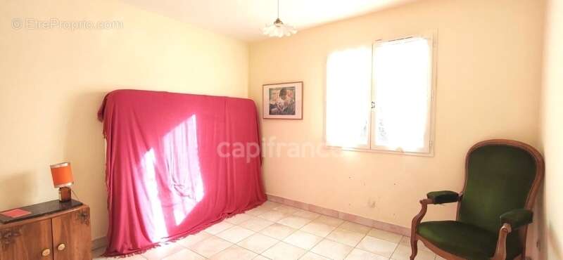 Maison à FONTVIEILLE