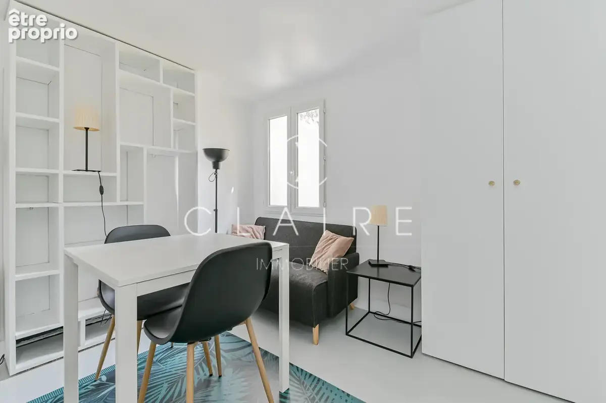 Paris 11e - Face Marais - Studio Atypique en duplex. - photo 2