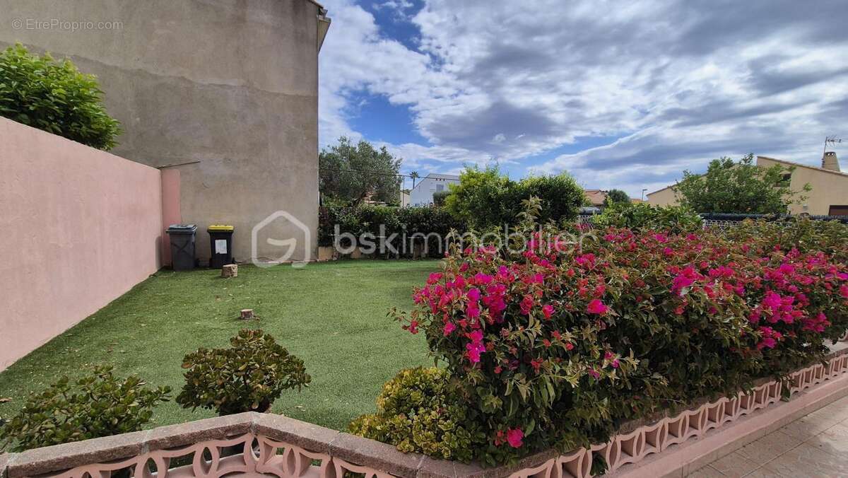A vendre maison trois faces de 111m² sur terrain de 400m² dont 200m² constructible a saint laurent de la salanque - trois chambr - photo 29