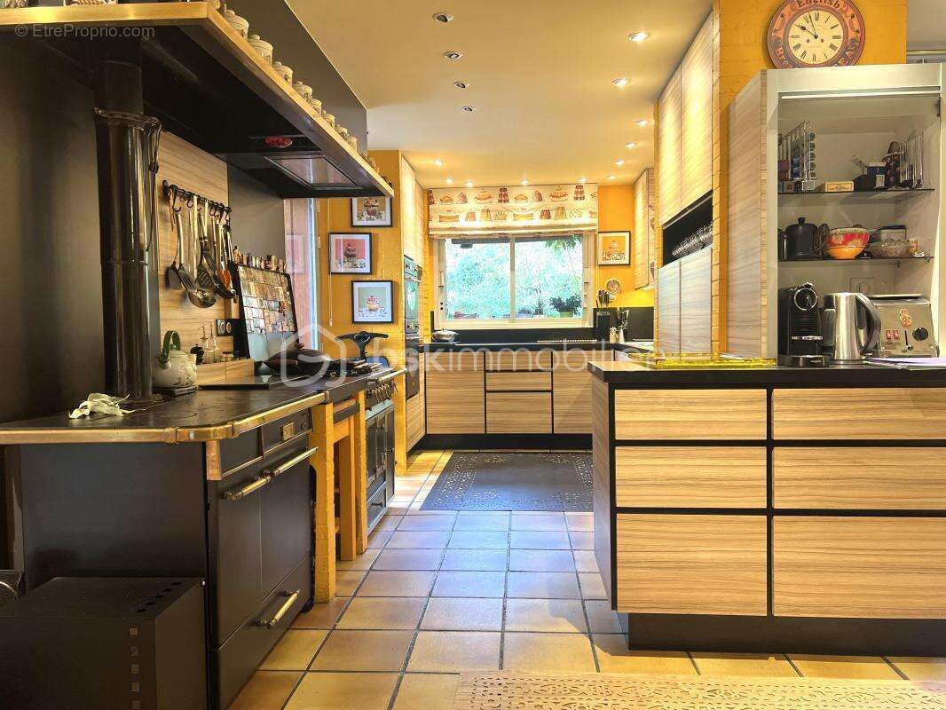 Maison à SAINT-GERMAIN-LES-ARPAJON