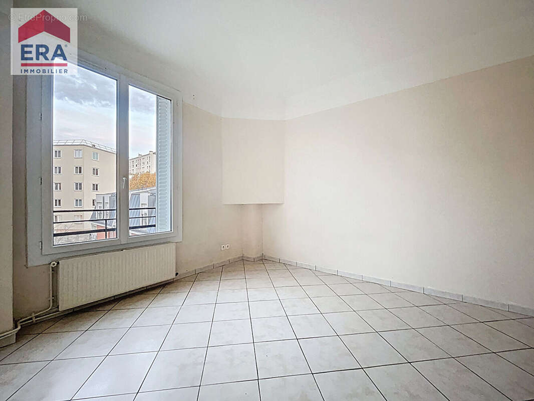 Appartement à IVRY-SUR-SEINE