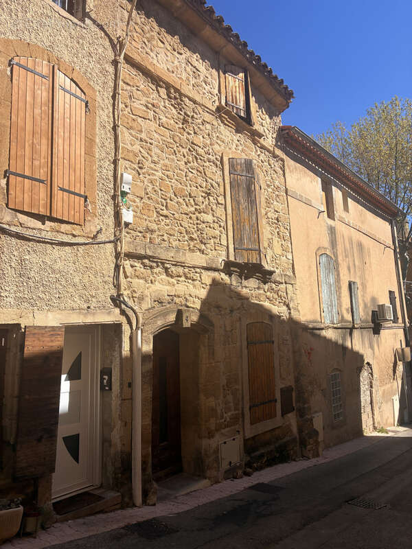 Maison à SAINT-CHAMAS