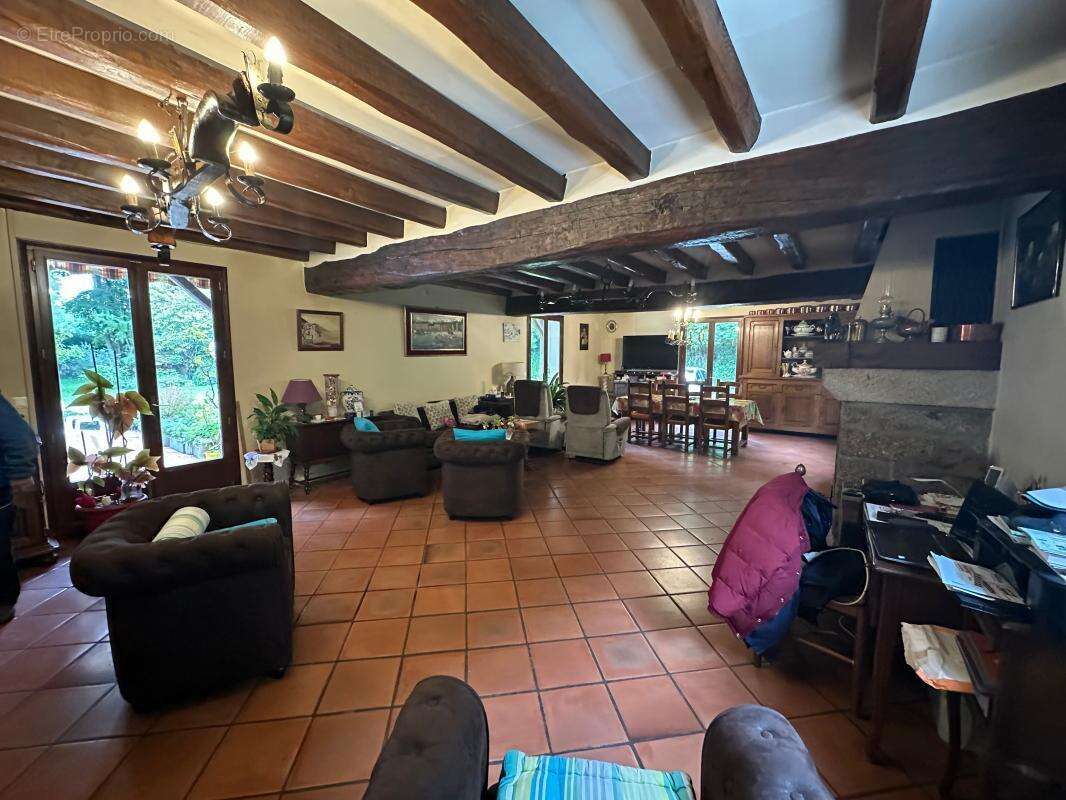 Maison à NOISY-SUR-ECOLE