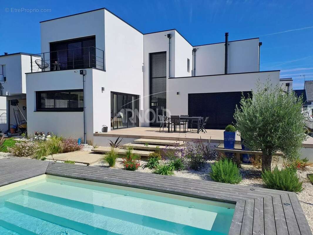 Villa  contemporaine  de  standing  avec  piscine - photo 11