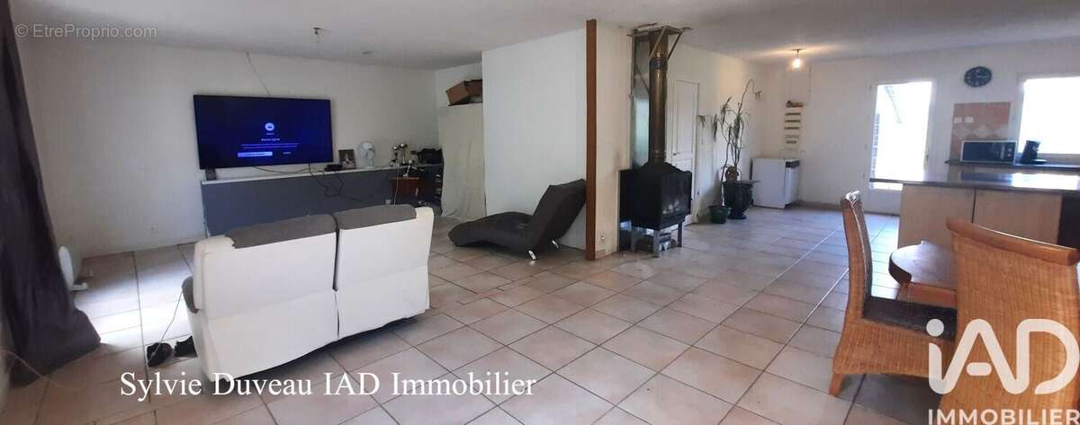 Maison 131 m² à Puycornet  - photo 5