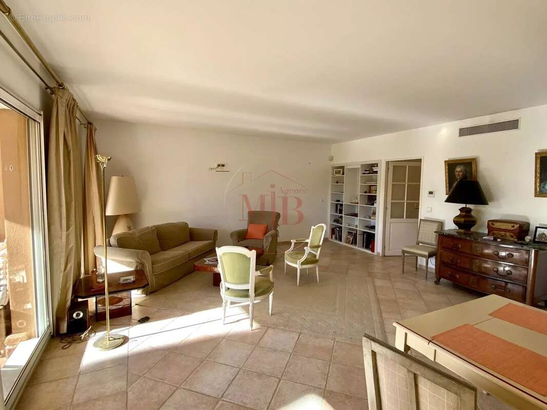 Appartement à AIX-EN-PROVENCE
