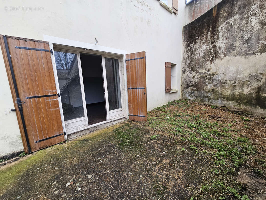 Appartement à AUNEAU