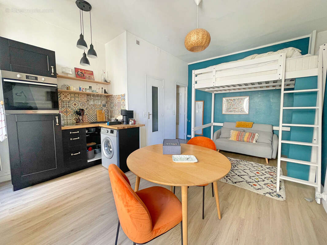 Appartement à PARIS-11E