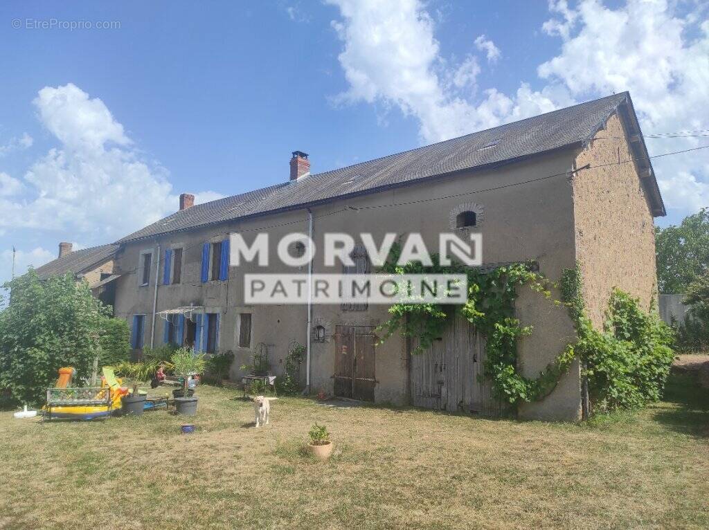 Maison à MONTIGNY-EN-MORVAN