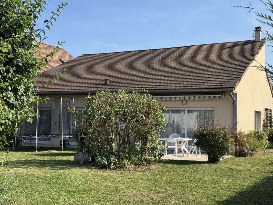 Maison à VILLEPREUX