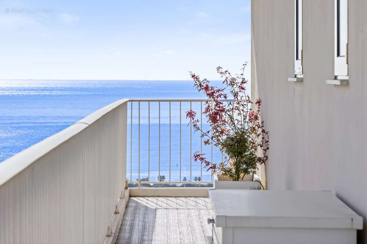 Appartement à CAGNES-SUR-MER