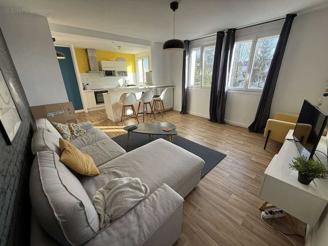 Appartement à SAINT-SEBASTIEN-SUR-LOIRE